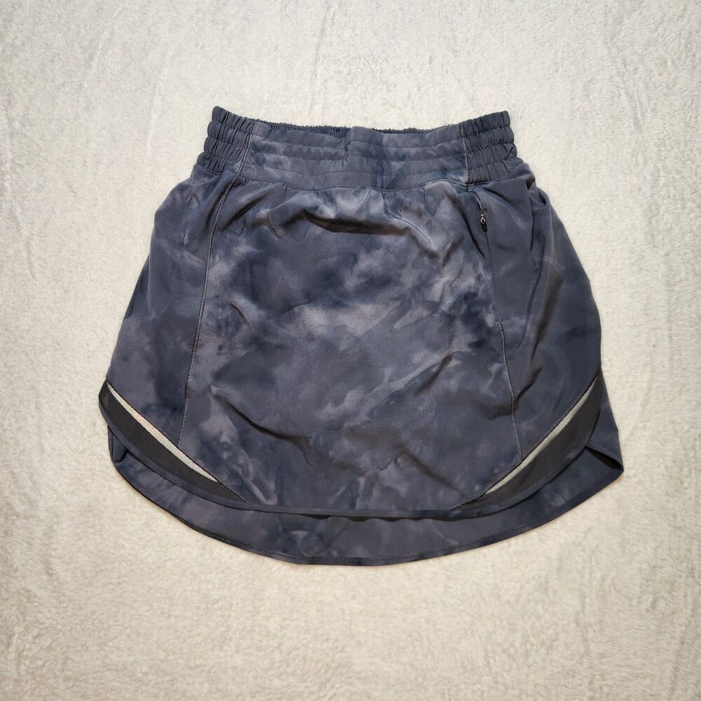 Lululemon size 4 Hotty Hot Skirt Long Graphite Grey Built in Liner